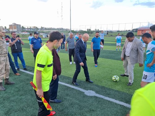 Kaymakam Koç Köyler Arası Düzenlenen Futbol Turnuvası Açılış Maçına Katıldı